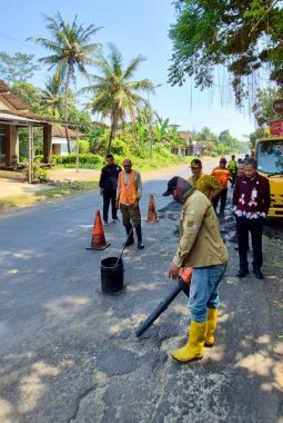 Jalan Jepara-Keling Segera Dibeton, Distribusi ke Kawasan Industri Makin Lancar