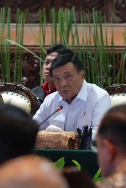 Menko Polkam Ajak Seluruh Stakeholder Perkuat Pencegahan Karhutla di Musim Kemarau