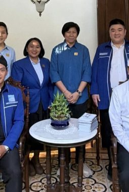 Jokowi dan Sejumlah Tokoh Solo Terima Anugerah BAMAGNAS 2026